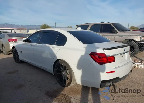 2013 BMW 750 Li from USA, damaged, VIN WBAYE8C51DD133811